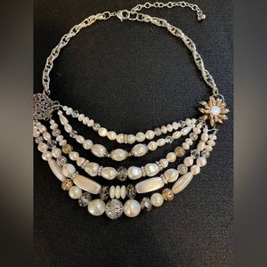 Necklace silver with 5 tiers